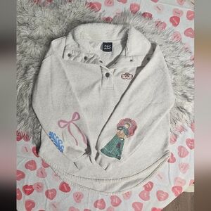 White Brindle Pullover with Victorian Lady, Bow & Heart Appliques & Faux Fur